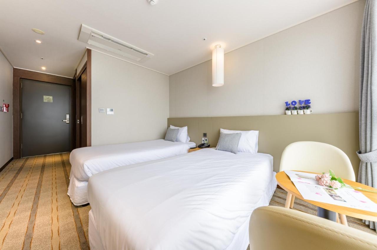Shin Shin Hotel Cheonjiyeon Seogwipo Exterior foto